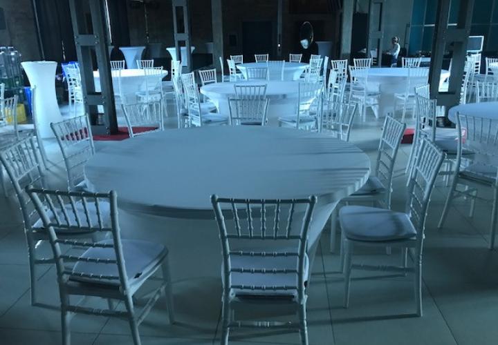 chiavari szék bérlés, brent.hu