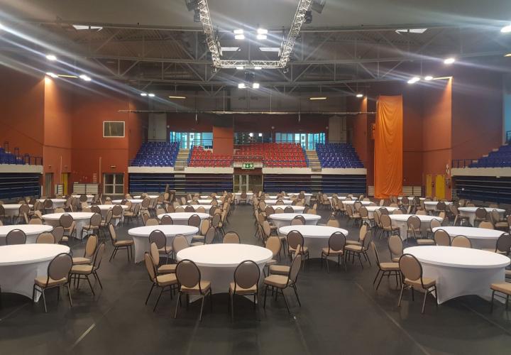 tejeskávé konferenciaszék kölcsönzés, brent.hu