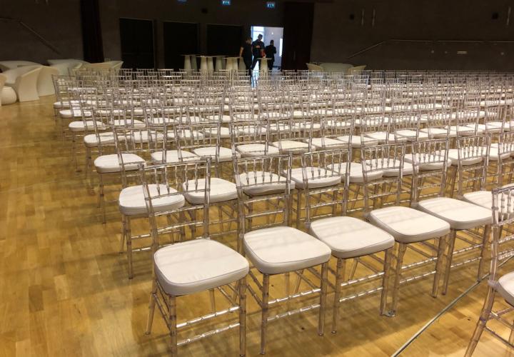 chiavari szék bérlés rendezvényekre, brent.hu