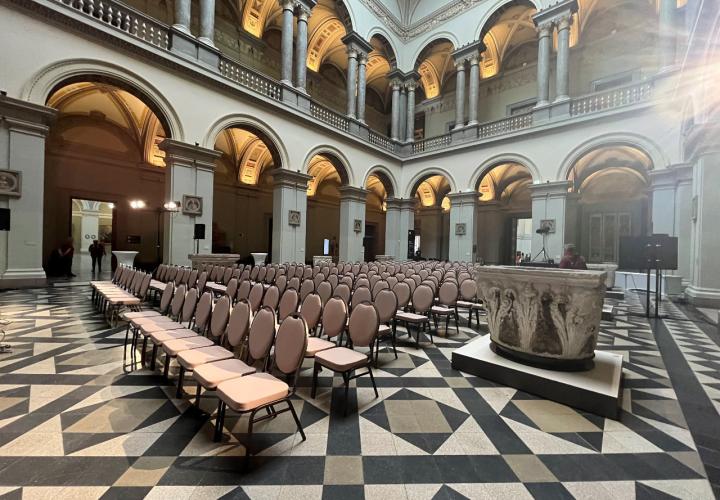 tejeskávé konferenciaszék bérlés, brent.hu