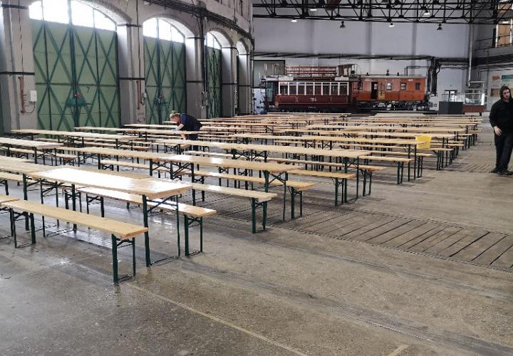 sörpad garnitúra VIP bérlés, brent.hu