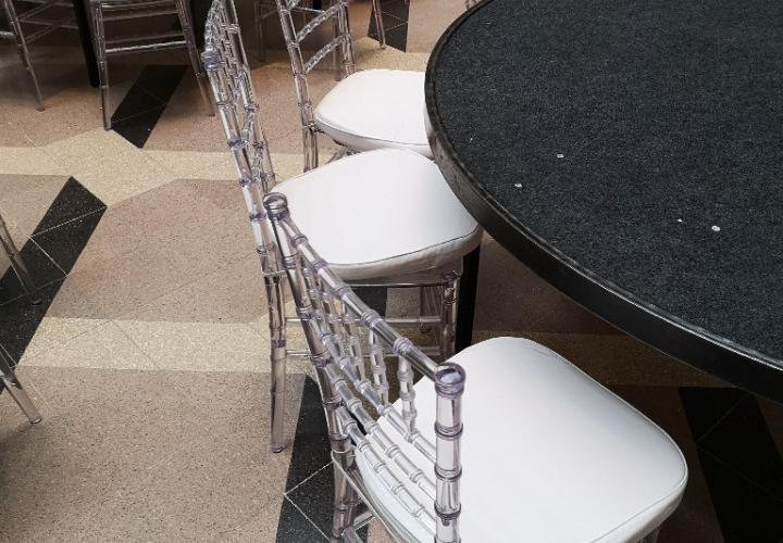plexi chiavari szék bérlés, brent.hu