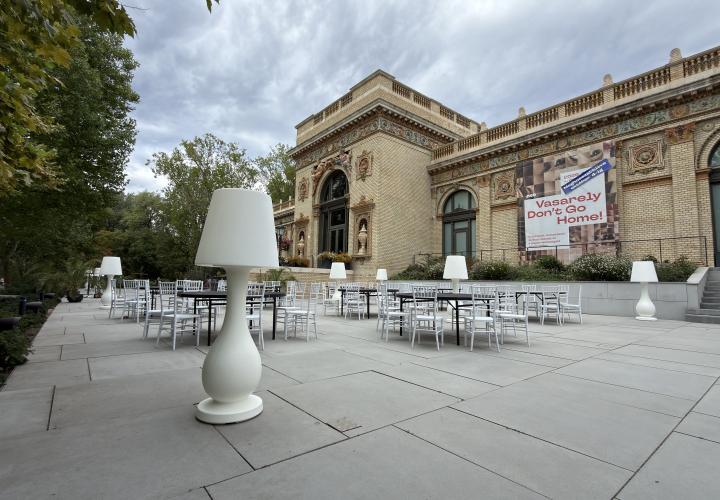 Ottocento floor lamp rental for wedding and event from B'rent Ltd !