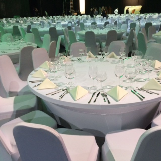 körasztal spandexhuzattal kölcsönzés, brent.hu