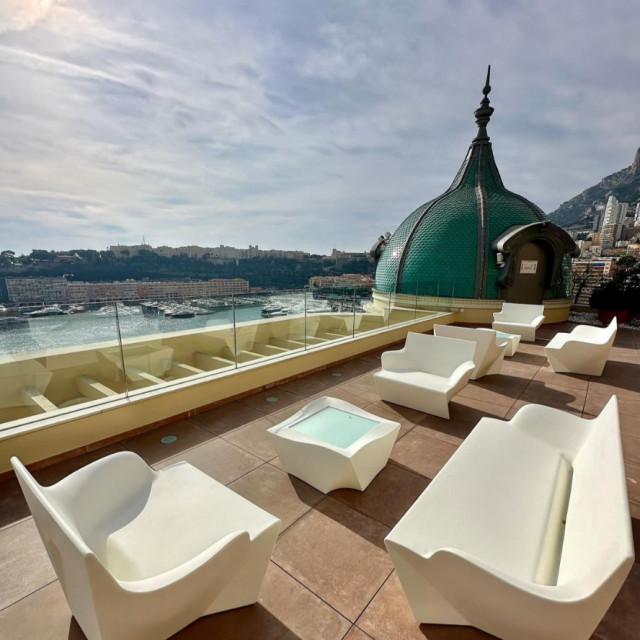 kami asztal light bérlés, brent.hu