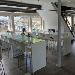 híd koktélasztal bérlés, brent.hu