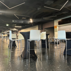 koktélasztal és bárszék bérlés, brent.hu