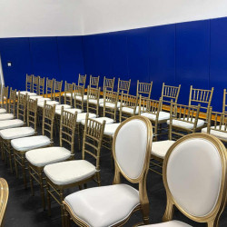 arany chiavari szék bérlés, brent.hu